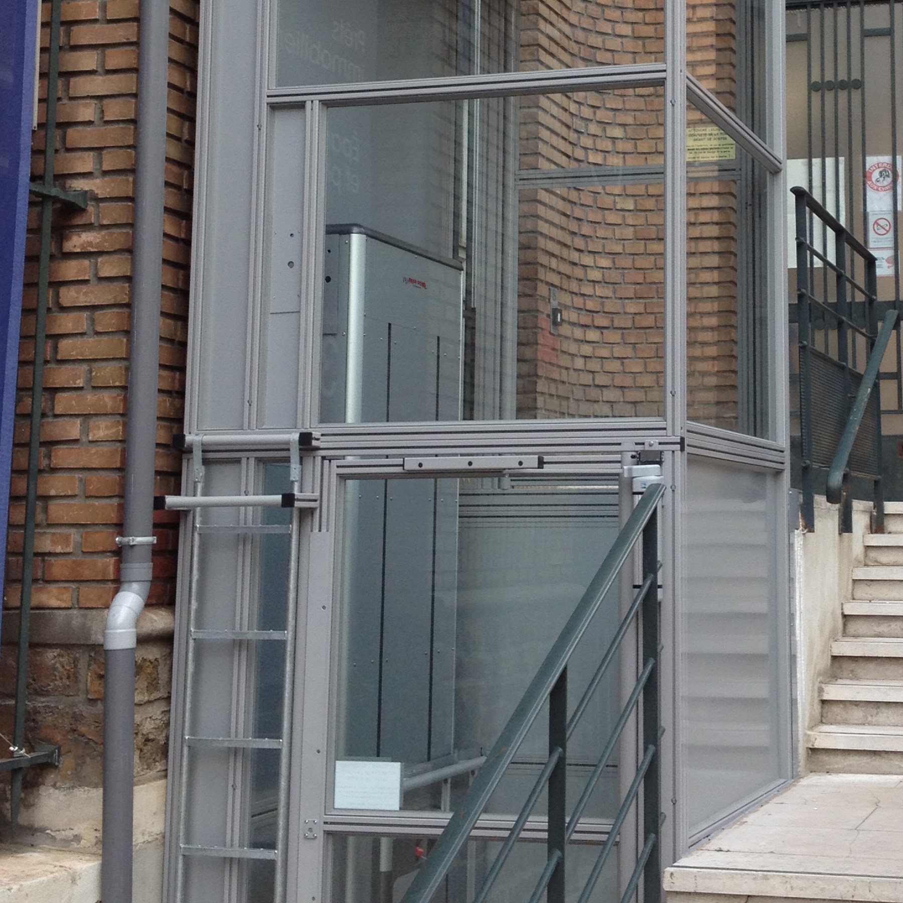 Habile ; Aménagement logement ; réhabilitation habitat ; adaptation maison ; adaptation salle de bain ; salle de bain pmr ; salle de bain handicapé ; salle de bain senior ; monte escalier ; ascenseur ; équipement salle de bain pmr ; equipement maison senior ; sécurité maison senior ; salle de bain pour invalide