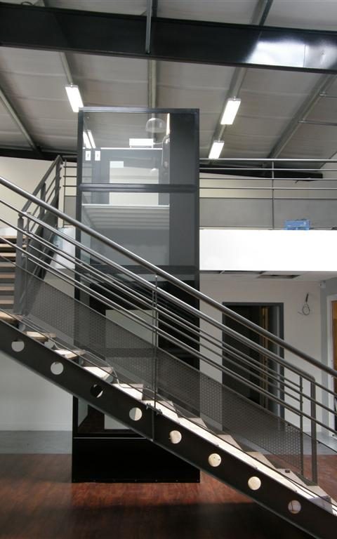 Habile ; Aménagement logement ; réhabilitation habitat ; adaptation maison ; adaptation salle de bain ; salle de bain pmr ; salle de bain handicapé ; salle de bain senior ; monte escalier ; ascenseur ; équipement salle de bain pmr ; equipement maison senior ; sécurité maison senior ; salle de bain pour invalide