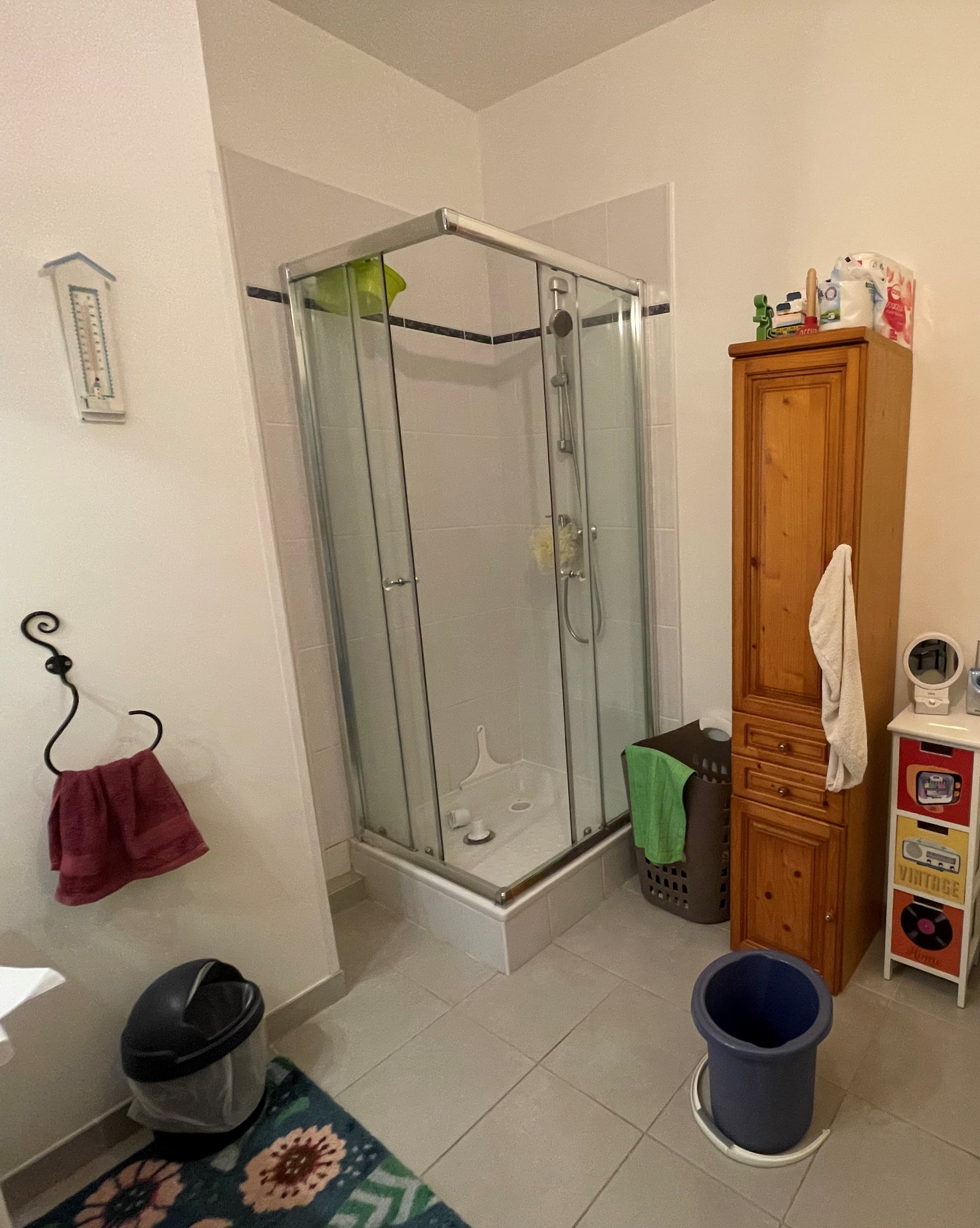 Douche non adaptée avant aménagement